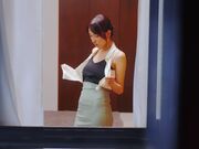 身边有她却让我被寝取 诱惑美女三澄宁宁的色气满满内衣秀1