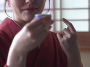 一位在温泉旅行中多次诱惑单身男性或夫妻的淫乱美艳年轻老板娘2