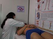 当病人感受到护士的触摸时就会勃起护士会帮你解决所有问题