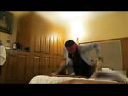 骚妻前穴后洞一起玩弄都被塞的满满的