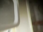 看她嫩居然给她舔逼乖巧听话配合鸳鸯浴玩得尽兴