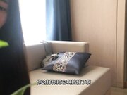 身材绝美兼职模特酒吧喝完带回酒店凿出水