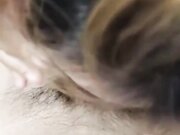 嫂子趁大哥不在家 偷偷叫我来找她 寂寞的嫂子看来只有我才能安慰她