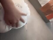 不花钱约到的台球助教 从停车场干到酒店 这也太闷骚了 穿着清纯碎花裙