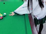 吊带丝袜真空打台球 台球桌上激情性爱 声音吸引球友纷纷偷听