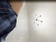 JK嫩妹看着很清纯的白皙JK学生妹没想到奶头这么黑肯定被不少人操过