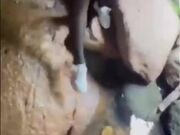 姐姐和闺蜜去户外郊游我和姐姐第一次户外野战姐姐竟然刮逼毛是一线天白虎逼
