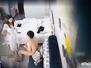 监控偷拍高颜值校花美女偷情被发现 男友目睹全过程