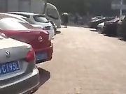 街拍射在美女黑丝袜上 真刺激