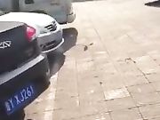 街拍射在美女黑丝袜上 真刺激