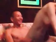 国际皇家会所小姐挺热情 在KTV就迫不及待提枪上马