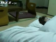 偷拍放倒两个打鼻鼾妹子 貌似有一个还是原装的2