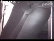 针孔偷拍隔壁女大学生洗澡