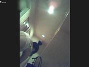 某酒店女服务员偷拍多名大奶住客洗澡