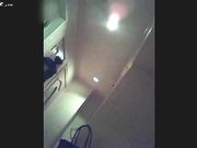 某酒店女服务员偷拍多名大奶住客洗澡