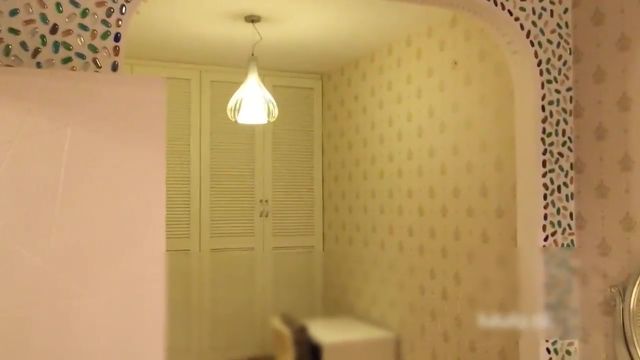 带着萌妹子去开房床上被不停的狂草露脸内射