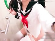 想看女主播尿尿骚的让人受不了的