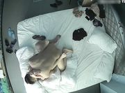 年轻潮男靓女宾馆开房啪啪啪女友身材一流白嫩光滑又搂又亲又插干了半个小时全是经典姿势