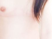 网红少女工口小妖精之输了麻将全裸在桌上的小豹猫超粉嫩鲍无毛逼