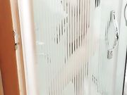 高颜值极品越韩混血妹子直播秀上位啪啪没搞几下就射了