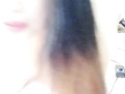 风骚少妇自慰棒插穴大秀 展示自己的一筐子自慰棒 确实很骚啊