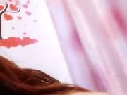 年龄貌似挺大眼镜大叔艳福不浅与透明肚兜娇妻打炮直播太骚一个屌外加道具口爆埋怨精液射太多呛到了