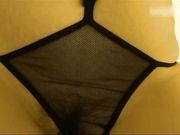 出来偷情正操B时 突然接到老公电话 大胆的竟然敢边操B边通话