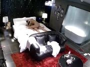 大学生情侣趁着周末校外开房爱爱女友身材苗条马尾辫青春活力被排骨男友插的大声淫叫