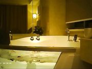 佛爷几天没干就逼痒的离异气质少妇第3部刚从老家回来就酒店约炮先来个鲜花浴去疲劳完整版上部