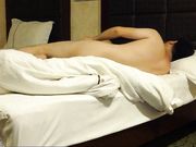 浩哥出差和单位已婚女同事酒店开房偷情颜射舔干净鸡巴高清无水印