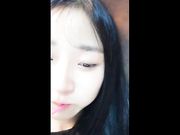 超嫩美女学生家中直播竟然不穿内裤直接秀一字马