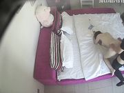 猥琐男调教性感漂亮女友喊爸爸,女不同意被男的用手暴力扣插到高潮