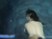 超强视觉冲击 大屌猛男水下激情啪啪抽插爆乳美女 口爆裹射 精液水中飘出