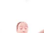 很是清纯漂亮嫩妹和炮友口交啪啪 估计也就刚成年 木耳也很粉 也很玩的开