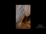 女友只顾玩游戏忍不住上去就狠狠操