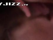 骚妈突然发情和大鸡巴儿子浴室乱伦 最后被儿子内射