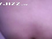 骚妈突然发情和大鸡巴儿子浴室乱伦 最后被儿子内射