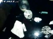 小姐玩太嗨 把酒瓶往骚逼里塞