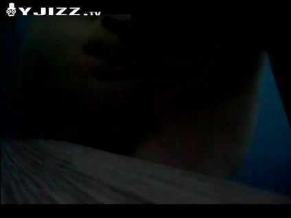 国内夫妻激情做爱口爆自拍 淫水太多床单都弄湿了