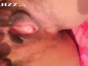 黑丝人妻自慰不过瘾 对着镜头抠逼