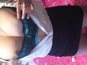 黑丝人妻自慰不过瘾 对着镜头抠逼