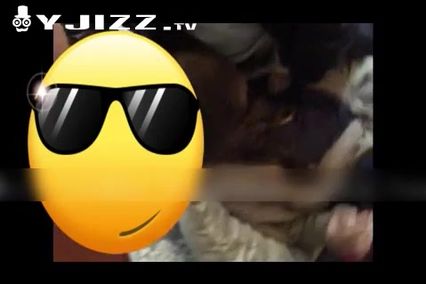 欲望屌丝KTV包厢内玩弄丝袜骚女友