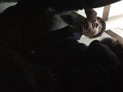 牛人潜入学院女厕偷拍到一个超可爱的粉色睡衣妹子入厕