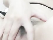 少女心露脸自慰大秀，身材很好粉嫩骚穴，手指插逼淫水很多，浪叫呻吟不断第二弹