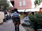 迪卡侬门事件女主CB站中日混血妹系列青春学生装双马尾大街上各种露出公园长椅上自慰喷水