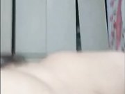 胖妹毕业找工作投奔表哥工作没找到被表哥下药灌倒禽兽