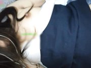 很会哄女孩屌丝出租房约啪眼镜白领姐姐穿个透明内裤真骚蝴蝶逼摸湿内裤扒个缝鸡鸡往里插搞到潮喷内射