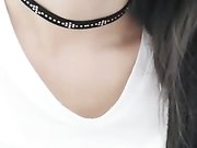 初音，少女心又名漫漫系列七，年龄不大却很骚，奶子不大很会撩，激情自慰大秀淫语把逼搞的可疼了