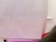 短发气质美女小骚货 勾引一个小鲜肉到自己家里啪啪啪