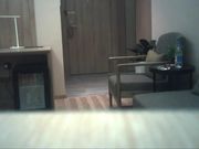 女神级F罩杯网红美女主播酒店和铁杆土豪粉丝约啪,套子都被干破一个,美女说：你也太猛了,搞得我气都喘不过来!